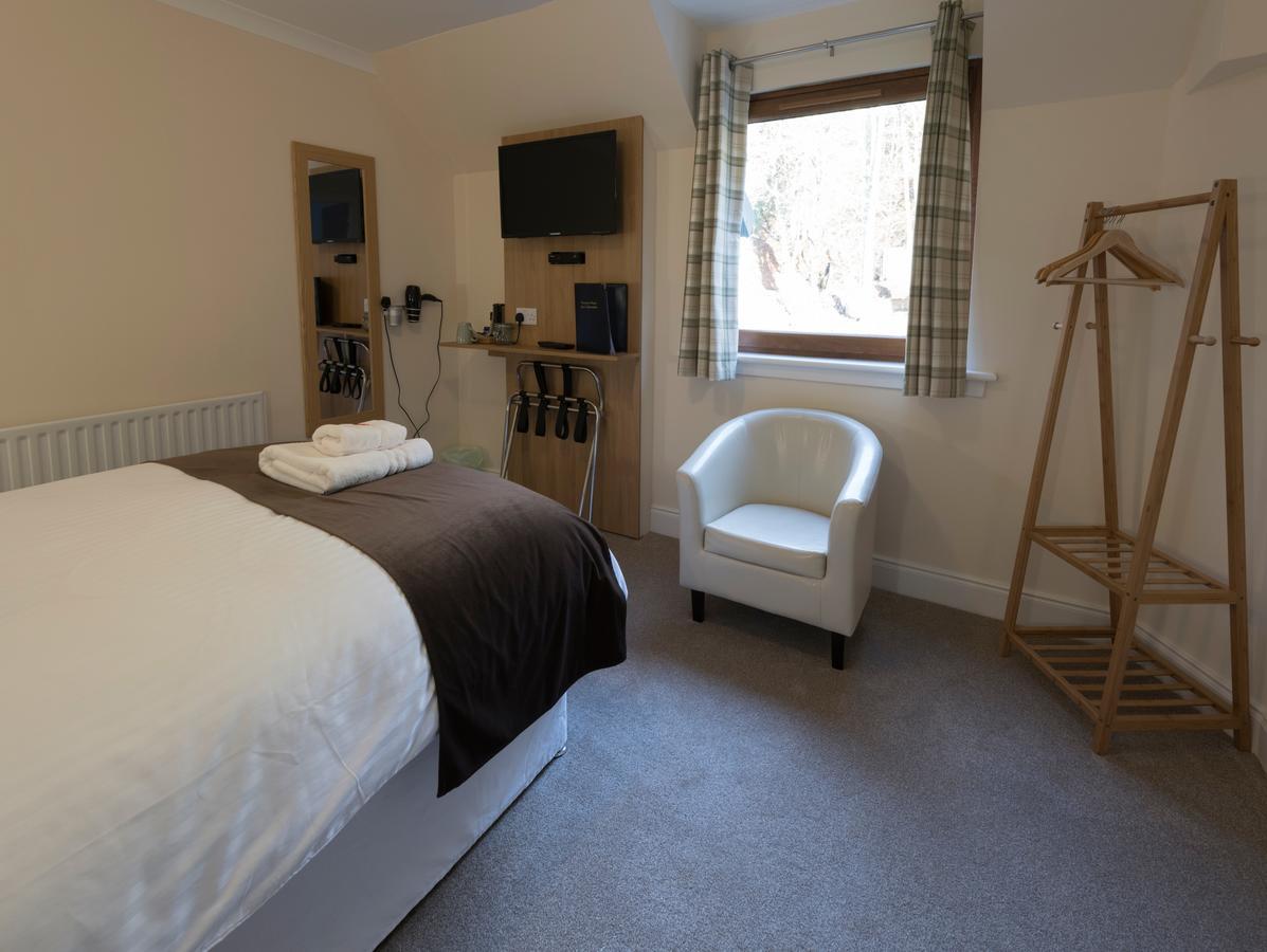 Bracarina House Bed & Breakfast & Caledonian Studio Invermoriston Exterior photo